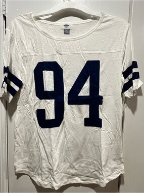 Old Navy White Graphic Tee “94” | Varsity Style Striped Sleeve | NWT | Size M